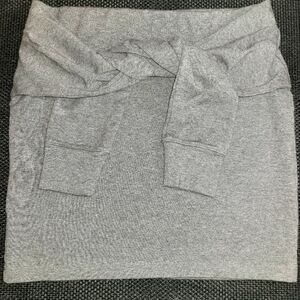 Skirt Gray Unique tie around waist Stretch